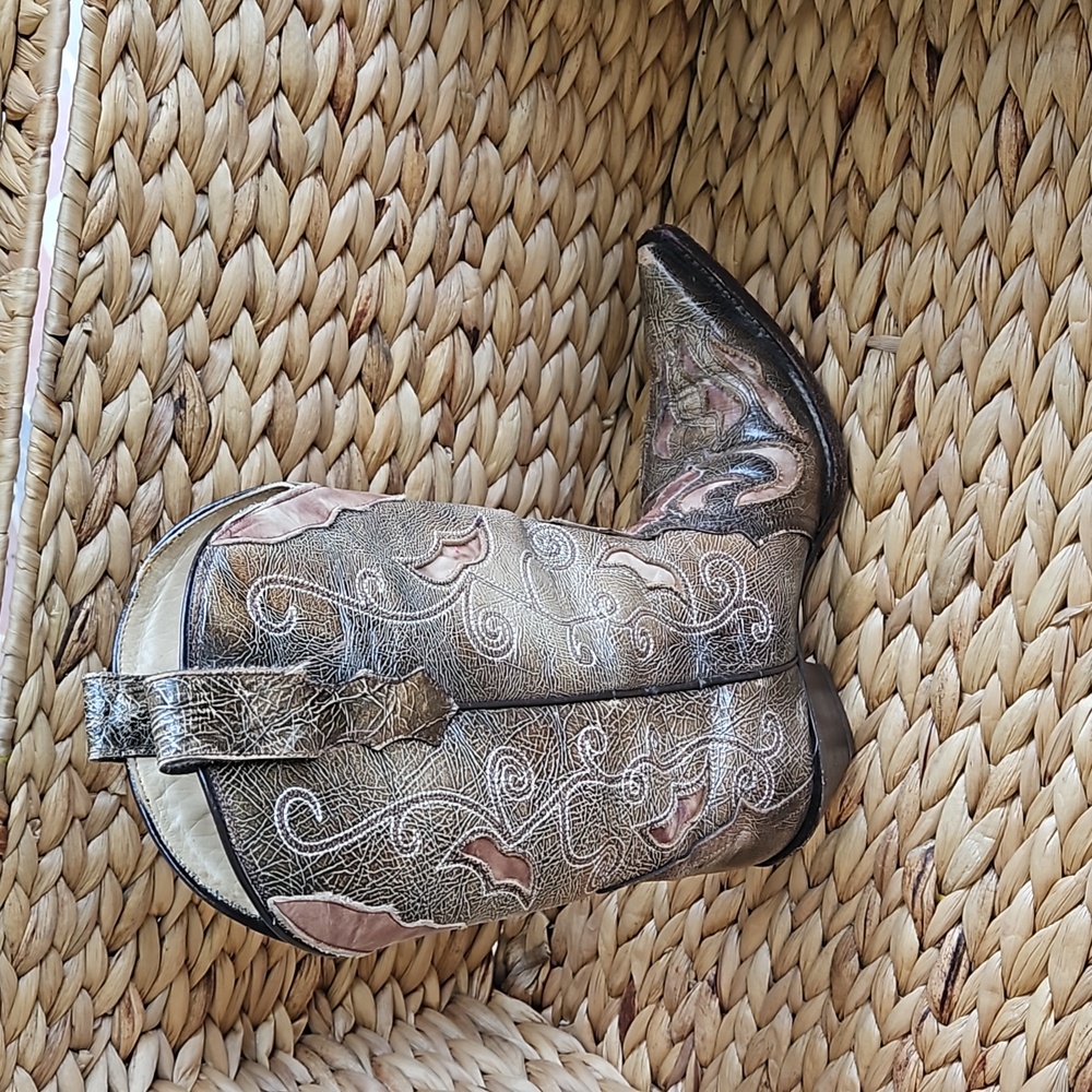 Corral Women's Brown Embroidery Western Boots